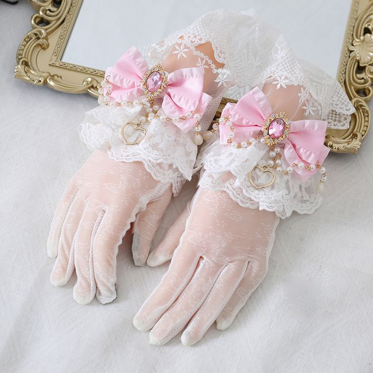 Aesthetic Gloves, Fancy Gloves, Elegant Gloves, Pink Gloves, Gloves Fashion, Classic Lolita, Pearl Bow, Bow Bracelet, Kawaii Accessories