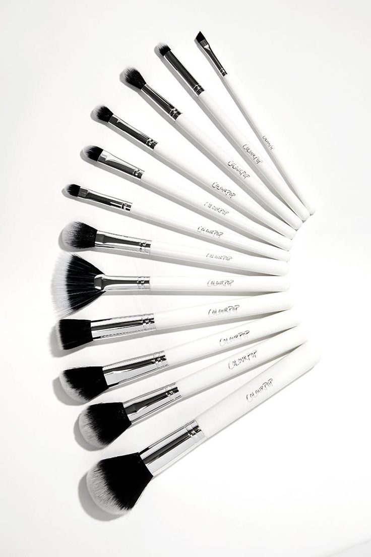 Affordable Makeup Brushes, Alat Makeup, Makeup Tip, Artist Makeup, Silicone Makeup, Eyelash Sets, Makeup Brush Cleaner, Makeup Guide, How To Clean Makeup Brushes