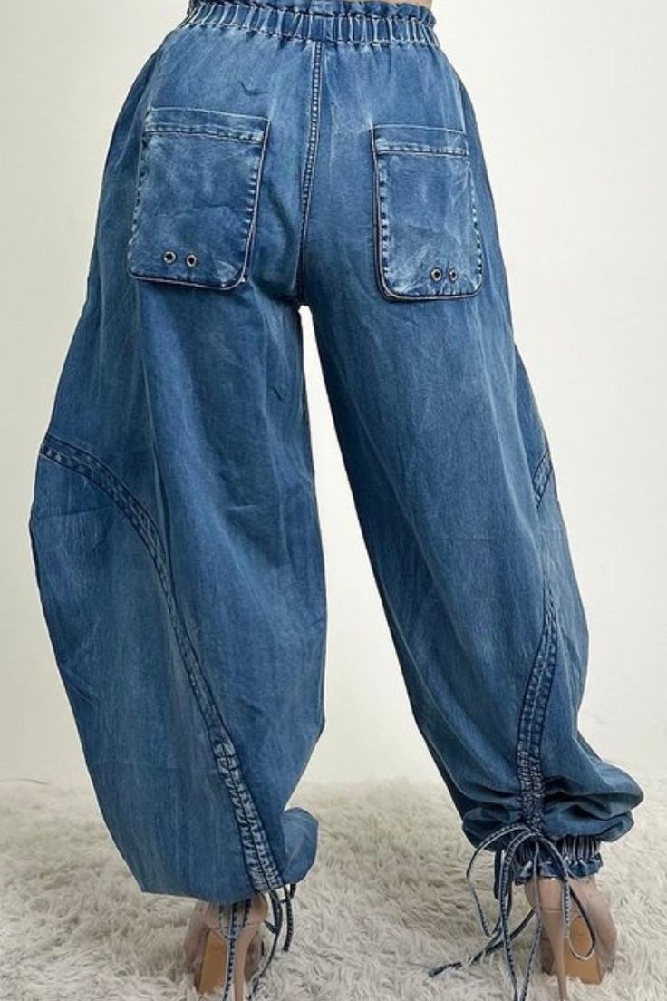 Ruffle Denim Top, Recreation Outfits, Cargo Denim Pants, Denim Attire, Jean Diy, Style Palette, Diy Skirts, Harem Jeans, Reworked Denim