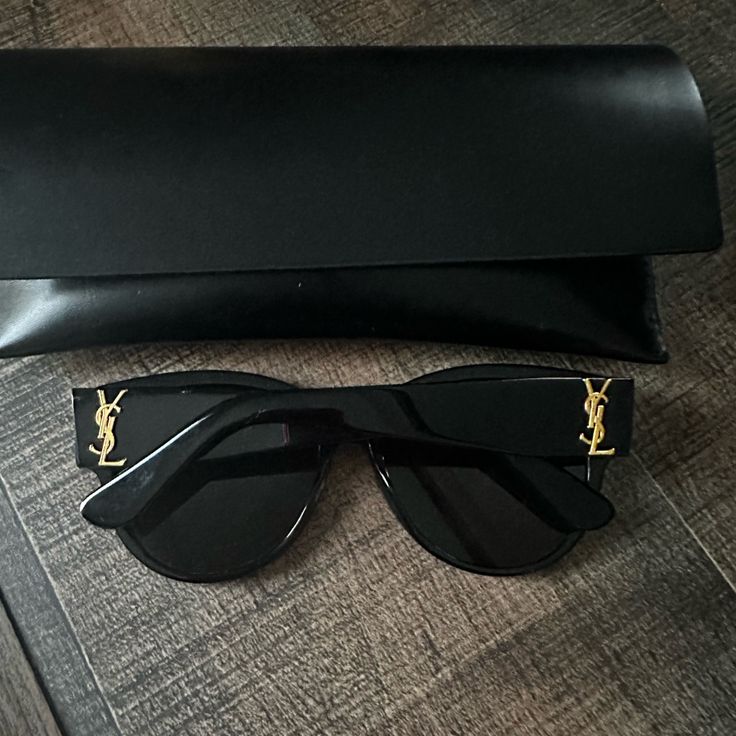 Brand New Ysl Sunglasses, Comes With Its Original Case. Yves Saint Laurent Sunglasses, Ysl Sunglasses Women, Designer Sunglasses Aesthetic, Designer Shades Sunglasses, Ysl Glasses, Ysl Aesthetic, Chill Life, Ysl Sunglasses, Classy Glasses