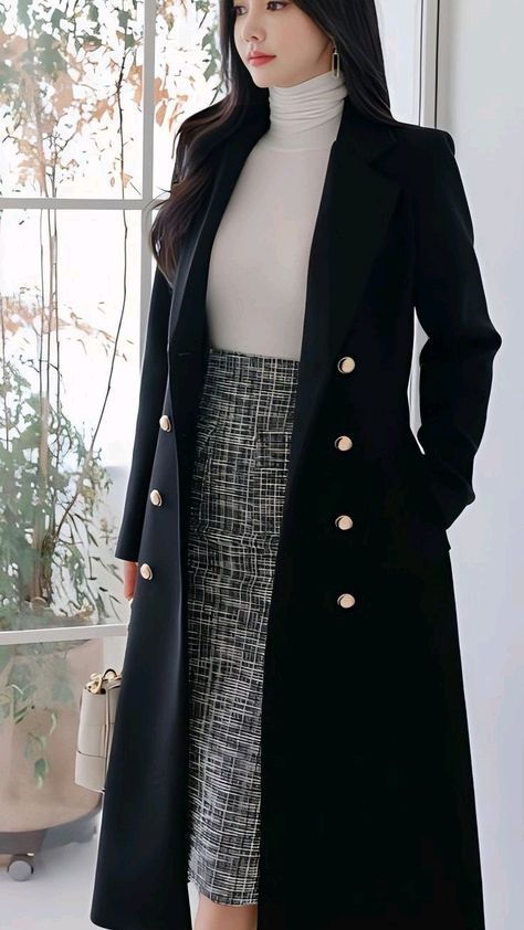 Long Coats For Women Classy, Women Coat Outfit, Coat Outfit Ideas, Coat Outfit, Women Coat, Trendy Fashion Tops, Fashion Mistakes, Coat Outfits, Wedding Dress Shopping