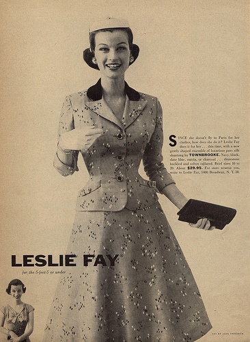 Leslie Fay 2 Piece Suit 1955 Charm Magazine Ladies Jacket Pattern, 1950s Suit, Vintage Skirt Suit, Vintage Dresses Online, Fay Dress, Silk Party Dress, Knit Suits, New Look Fashion, Career Outfits