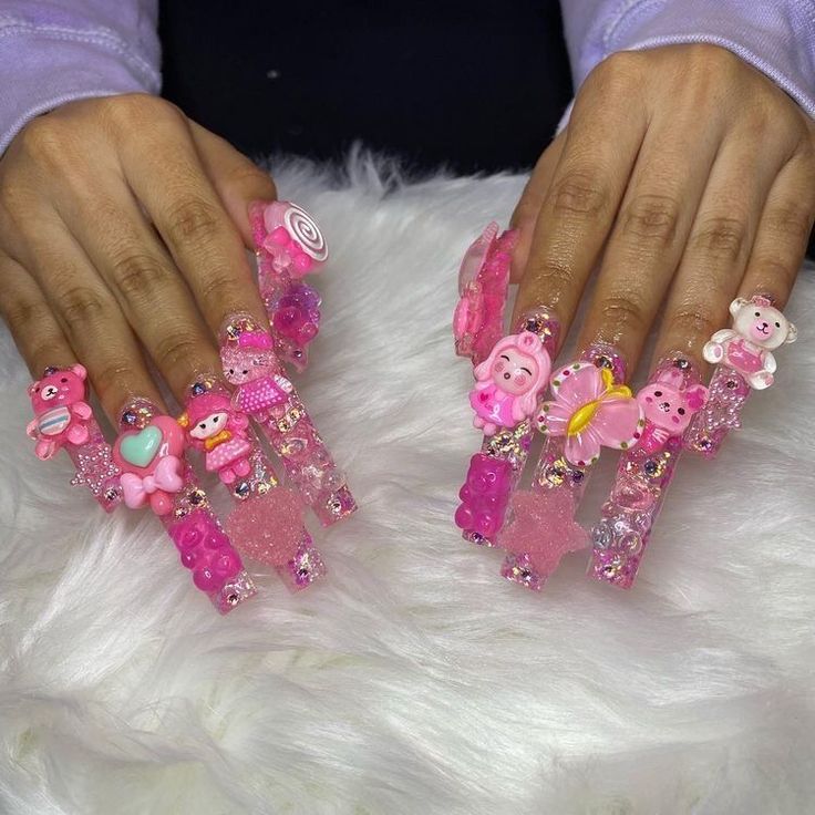 Junky Long Nails, Baddie Y2k Nails, Long Junk Nails, Gyaru Nails, Junk Nails, Duck Feet, Nail Gems, Hello Kitty Nails, Really Cute Nails