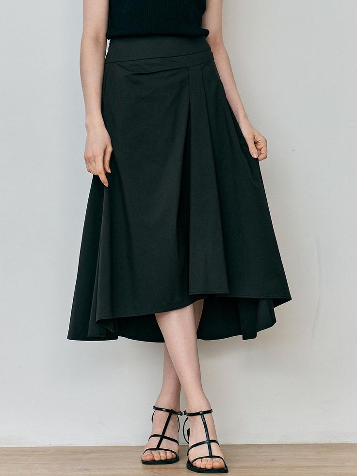 This is We’Dee’s simple maxi skirt. While it boasts a clean look, the uneven hemline adds a unique touch to the outfit.- Perfect for daily wear- Can be paired with different styles of tops to create various looks- The clean design makes it easy to style with any outfit Asymmetrical Maxi Skirt For Work, Modern Lined Maxi Skirt, Flowy Maxi Skirt With Asymmetrical Hem, Modern Asymmetrical Hem Bottoms For Spring, Modern Skirt With Asymmetrical Hem For Spring, Modern Asymmetrical Hem Skirt For Spring, Spring Workwear Skirt With High-low Hem, Relaxed High-low Hem Skirt For Workwear, Relaxed Fit Pleated Skirt With Asymmetrical Hem