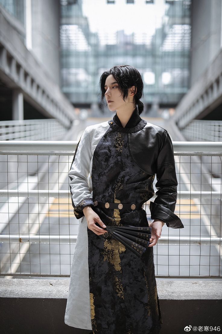 Male Model Outfits, Sci Fi Outfit, Prince Clothes, Chinese Fashion Street, Chinese Traditional Clothing, Cyberpunk Fashion, Chinese Clothing, Japanese Outfits, Chinese Dress