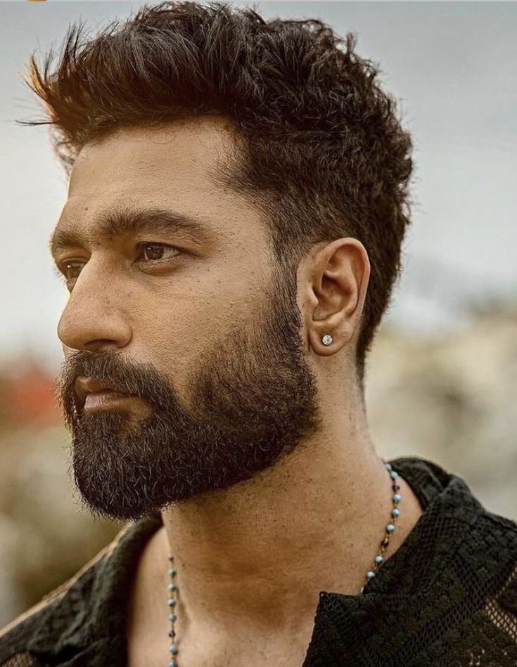 Photo For Sketch, Formal Hairstyles Men, Latest Beard Styles, Handsome Indian Men, Short Hair With Beard, Haircut Names For Men, Beard Art, Diwali Pictures, Mens Hairstyles With Beard