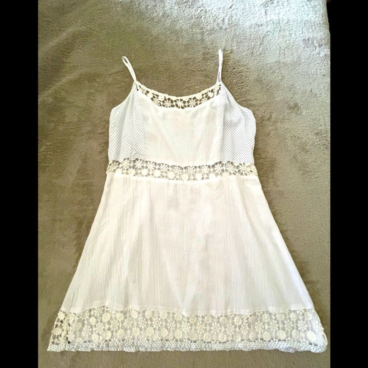 Nwt Hem & Thread Dress Brand New, Never Worn Bought At A Boutique Store Called Niu. In Wahiawa, Hawaii Soft Crepe Cotton Material With Laced Hem & Midriff, Lightly Lined Inside. Adjustable Spaghetti Straps. Size: Medium Length: Approximately 30 Inches From Shoulder Strap Color: White With Black Polka Dot White Fitted Sundress With Lace Trim, White Lace Trim Fitted Sundress, White Lace Trim Sundress For Summer, Elegant White Sundress With Lace Trim, White Lined Casual Sundress, White Lined Sundress For Summer, White Cotton Sundress For Party, White Summer Mini Dress For Casual Wear, White Lined Mini Dress For Spring