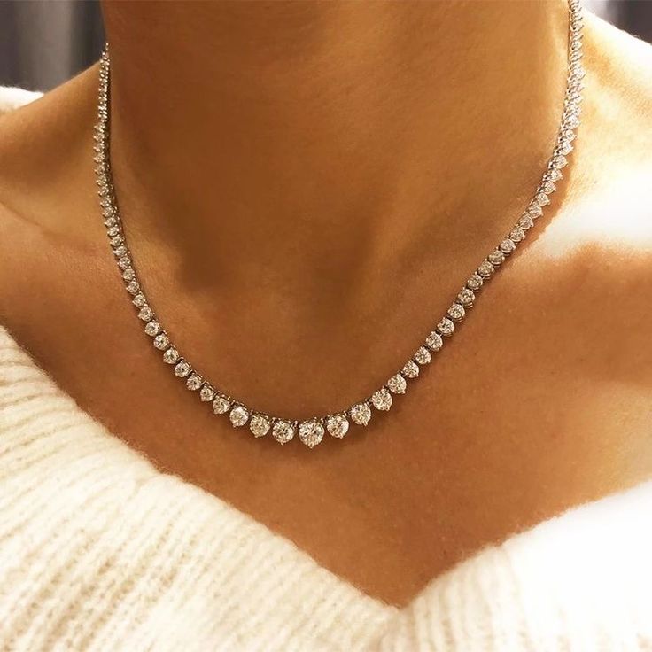 Daily Necklace, Grandmother Jewelry, The Bling Ring, Diamond Tennis Necklace, Diamond Necklace Designs, Jewelry Design Inspiration, Diamond Solitaire Necklace, Real Jewelry, Solitaire Necklaces