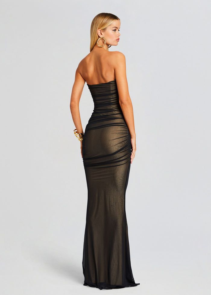 Make a bold style statement with Retrofête's Ford Dress, a striking black floor-length gown with a unique design. Formal Ball Dresses, December Wedding Guest Dress, Boujee Dresses, Senior Prom Dress, Hoco Inspo, Black Tie Attire, Classy Prom, Prom 2024, Bachelorette Party Bride