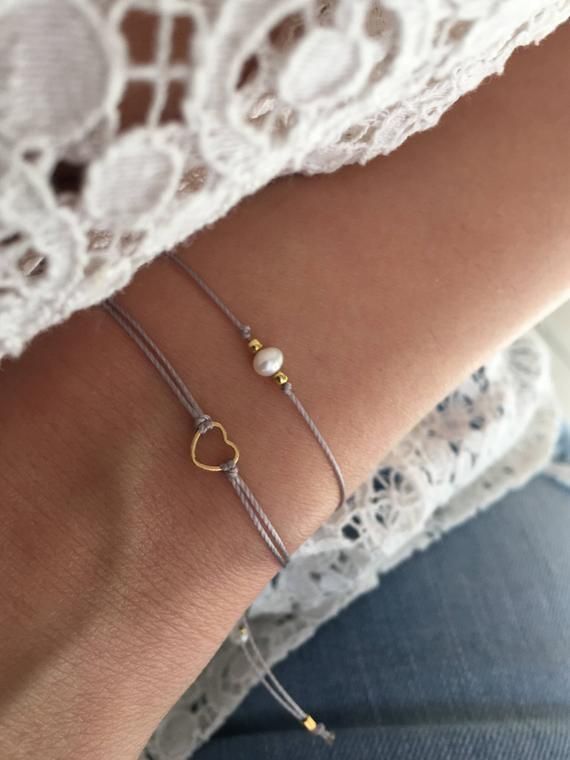 Gold heart bracelet tiny bracelet friendship bracelet gift | Etsy Tiny Bracelet, Diy Jewelry To Sell, Gold Heart Bracelet, Diy Jewelry Rings, Diy Jewelry Inspiration, Small Bracelets, Diy Bracelets Easy, Bracelet Friendship, Elegant Bracelet