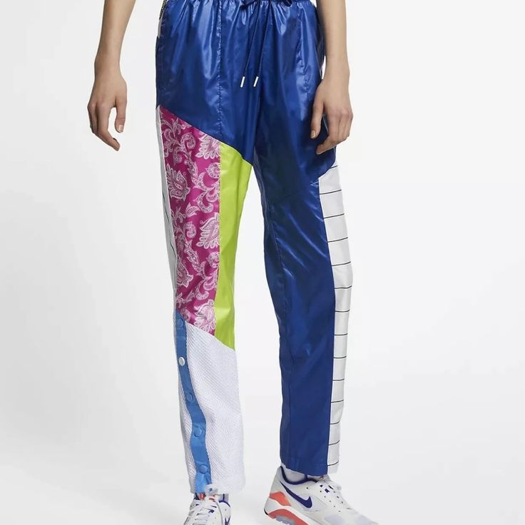 Nike Sportswear Nsw Women Woven Track Pants Ar2940-438 Multi Color; Size Medium. Item Is Brand New With Tags. Track Pants Women, Woman Weaving, Blue Nike, Tracksuit Women, Tracksuit Bottoms, Fashion Lookbook, Grunge Fashion, Nike Pants, Nike Sportswear