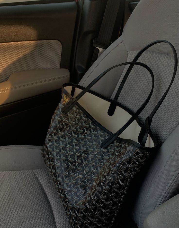 Goyard Bag Aesthetic, Black Goyard Tote, Brown Goyard, Goyard Purse, Black Goyard, Bag Goyard, Goyard Tote Bag, Linen Dress Pattern, Goyard Tote