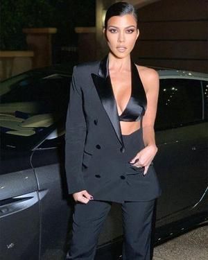 Kourtney Kardashian 2018, Bond James Bond, Pant Suit Set, Female Boss, Estilo Kardashian, Kourtney Kardashian Style, Boss Suits, Half Jacket, Pantsuits For Women