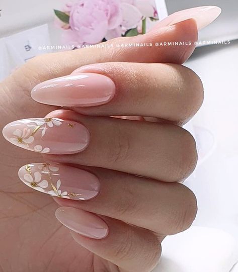 Oval Nails Designs, Bridal Nails Designs, Unghie Sfumate, Nail Tip Designs, Sassy Nails, Manicure Ideas, Short Acrylic Nails Designs, Oval Nails, Neutral Nails