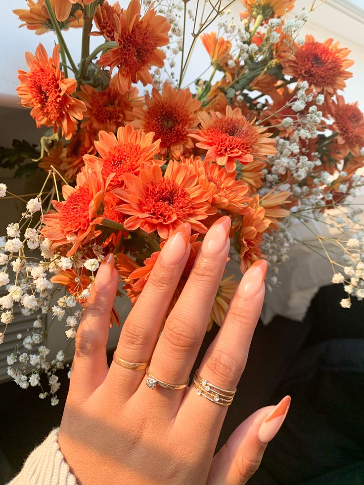 Rust Tip Nails, Terracotta French Tip Nails, Burnt Orange Tip Nails, Orange Oval Nails Designs, Fall Almond Nails Ideas Burnt Orange, Fall Oval Nails Design, Burnt Orange Wedding Nails, Burnt Orange French Tip, Orange Nails Oval Shape