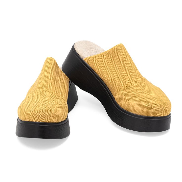 Introducing the Duffy! A comfortable, slip-on, closed-toe shoe that can take you anywhere. This unique shoe can be matched with nearly every outfit you put together for any season to come! Made in Mexico Machine Washable Half sizes - please size up Unique Shoe, Flat Wedges, Closed Toe Shoes, Travel Shoes, Unique Shoes, Wedding Cocktails, Heels & Wedges, Flat Boots, Put Together