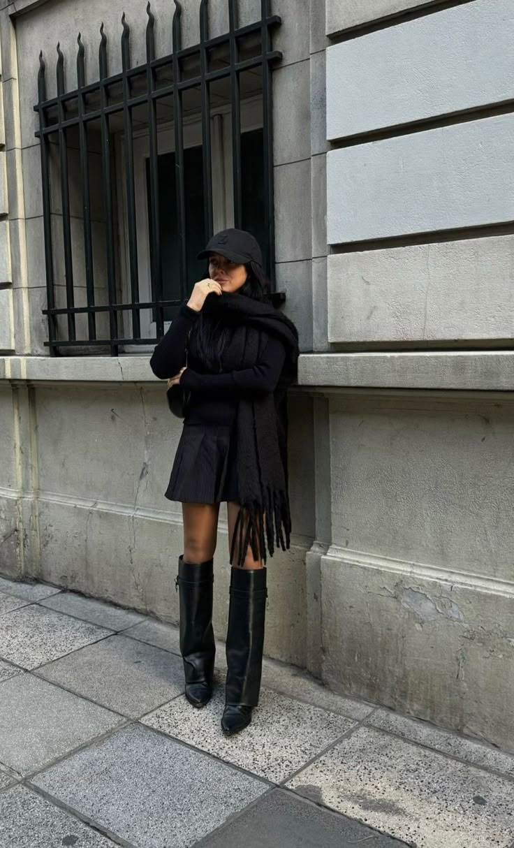 Black Flat Boots Outfit, Outfits With Tall Black Boots, Fold Over Boots Outfit, Flat Boots Outfit, Stylish Closet, Black Flat Boots, Fold Over Boots, Black Boots Outfit, Fashion Girly