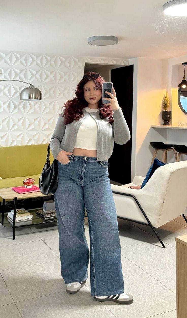 Outfit Big Size Casual, Outfits Mid Size Women, Chubby Woman Outfit, Outfits For Mid Sized Women, Clothes For Mid Size Women, Mid Body Outfits, Midsized Girls Outfits, Casual Outfits Chubby, Midsize Beauty