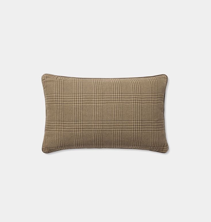 Navarro Pillow Brown Amber Lewis X Loloi, Amber Interiors Pillow Combo, Loloi Amber Lewis, Amber Lewis Pillows, Amber Lewis X Loloi Alie Taupe / Dove Area Rug, Amber Interiors, Houndstooth Pattern, Vintage Textiles, Amber