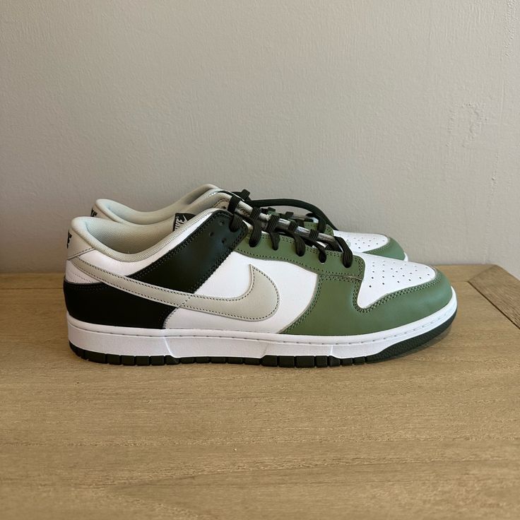 Never Worn Not In Original Box Nike Dunk Low Medium Olive, Nike Shoes Dunk Low, Low Top Nikes, 15 Shoes, Athletic Shoes Nike, Cargo Khaki, Dunks Nike, Green Cargo, Nike Dunk Low