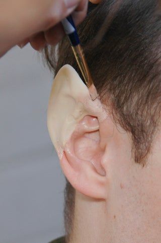 How to Apply Elf Ears : 7 Steps (with Pictures) - Instructables Diy Prosthetics, Alien Ears, Elf Costumes, Elf Cosplay, Fairy Ears, Halloween Makeup Diy, Effects Makeup, Devil Horns, Special Fx Makeup