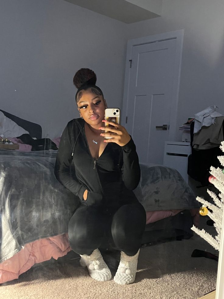 High Bun Outfit, 2 Low Buns Hairstyle Black Natural Hair, Two Low Buns Natural Hair, High Bun Natural Hair, Two Low Buns, Bun Outfit, Chicana Style, Middle Part Hairstyles, Short Lashes