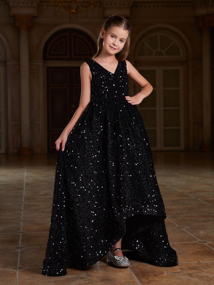 Product Code: ALD0156 Embellishment: Sequin Fabric: 95% Polyester ,5%Polyester Back Style: Zipper Up Fully Lined: Yes Available Color: Black Stretch: Moderate Sparkly Formal Dress, Girls Maxi Dresses, Sequin Maxi Dress, Sequin Maxi, Black Evening Dresses, Bow Back, Black Sequin Dress, Hollywood Glam, Sequin Fabric