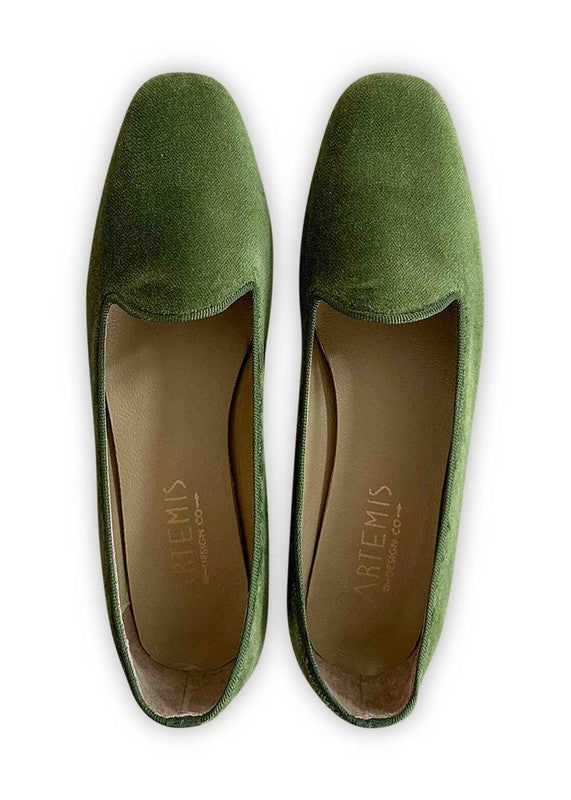 Sample Women's Velvet Loafers - Size 38 Green Slip-on Loafers With Stitched Sole, Classic Green Suede Moccasins, Classic Green Moccasins With Leather Sole, Green Almond Toe Loafers With Leather Sole, Green Slip-ons With Leather Sole, Classic Almond Toe Flats With Suede Lining, Green Leather Sole Slip-ons, Classic Flat Heel Slip-ons For Galas, Green Slip-on Loafers For Fall