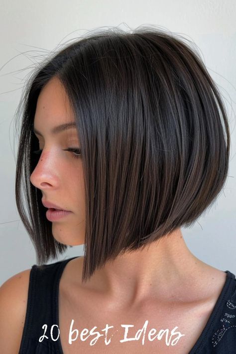 Off The Shoulder Bob Haircut, Short Rounded Bob Hairstyles, Women’s Short Haircut Bob, Easy To Style Bob Haircuts, Summer Bob Hairstyles 2024, Angled Bob Haircuts 2024, Bob With Center Part, Shoulder Bob Haircut, Short Bob Women