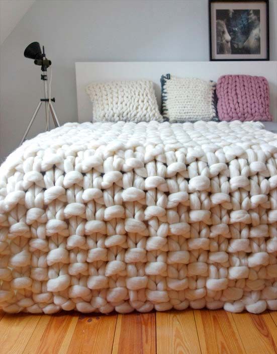 a bed made out of yarn with the words strong yarn and shading on it