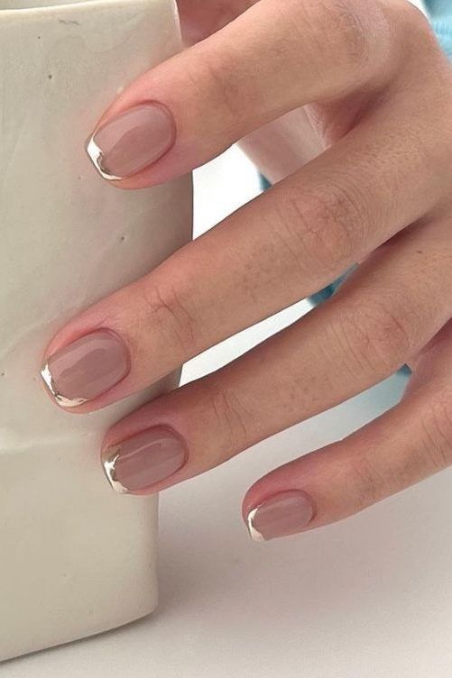 Elegant Nail Designs - the gray details Silver Tip Manicure, Neutral And Silver Nails, Silver Nail Tips Design, Neutral Nails With Silver Accent, Russian Nail Design, Short Nail Designs Minimal Winter, Simple Party Nail Design, New Trend Nails 2024, Silver Nail Polish Ideas