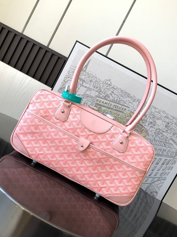 Size: Standard Size It comes with Dust box, Care manual, Tag, and Paper bag. Designer Pink Box Bag With Large Capacity, Rectangular Satchel With Dust Bag, Pink Rectangular Bag, Designer Pink Rectangular Case Bag, Pink Rectangular Shopping Bag, Modern Pink Rectangular Case Bag, Luxury Pink Box Bag For Office, Goyard Bag, Everyday Luxuries