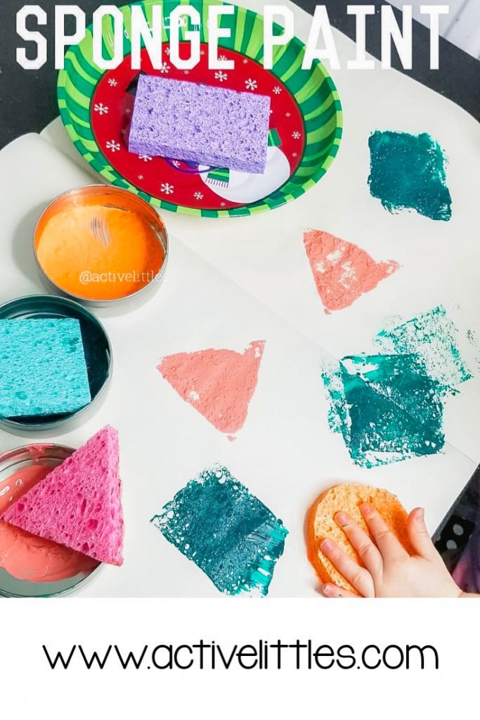 kids are making sponge paint with their hands and playing with the colors on the paper plate