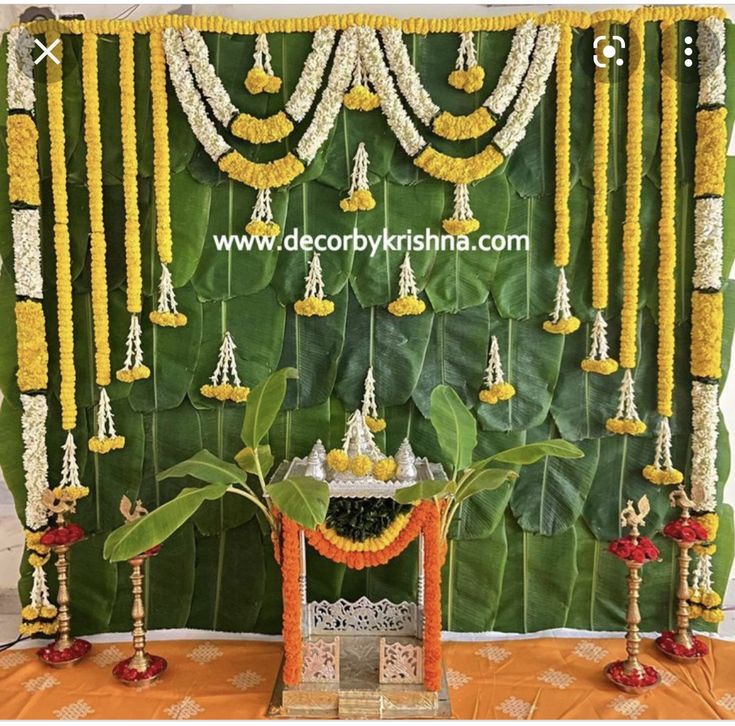 Home Decor For Function, Decoration For Satyanarayana Pooja, Pooja Decoration Ideas At Home Diy, Satyanarayan Katha Decoration, Pooja Backdrop Decoration Diy At Home, House Warming Pooja Decoration, Pooja Decoration Backdrop, Background Flower Decoration For Pooja, Vratham Decoration Satyanarayana