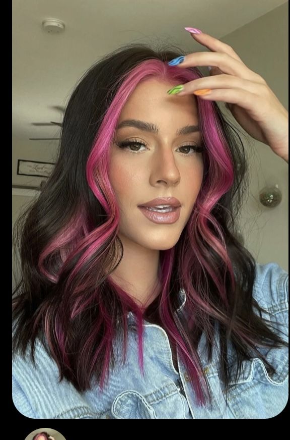 Pink Hair Streaks, Pink Hair Highlights, Pink Hair Dye, Hair Color Underneath, Peekaboo Hair, Hair Color Streaks, Hair Streaks, Dyed Hair Inspiration, Pretty Hair Color