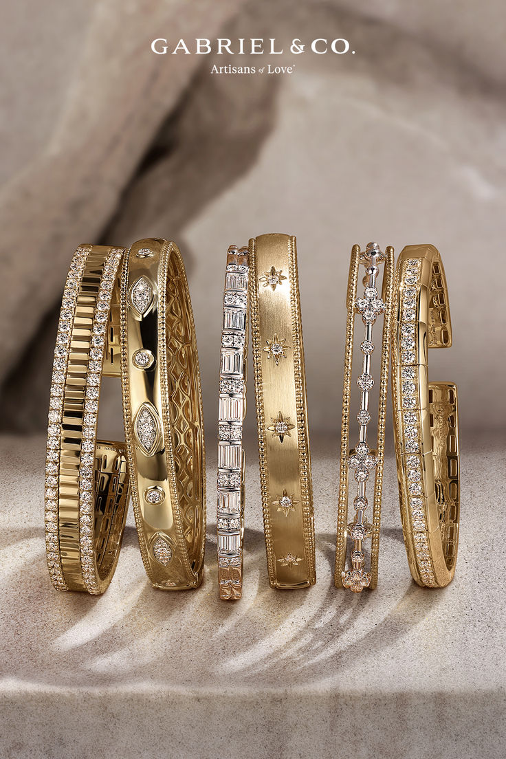 Looking for an iconic way to complete your stack?✨
Look no further than our Bujukan collection. Timeless styles that will take your look from ordinary to extraordinary.
Check it out today✨
Featured styles: BG4846-62W44JJ, BG4939-62Y45JJ, BG4938-62Y45JJ, BG4908-62M45JJ, BG4913-62Y45JJ & BG4935-62Y45JJ Fine Jewelry Diamond Accents Bangle, Timeless Diamond Cut Bangle Jewelry, Formal Hexagon Single Cut Diamond Jewelry, Luxury Hand-set Jewelry, Timeless Single Cut Diamond Jewelry For Everyday Luxury, Everyday Luxury Fine Jewelry With Single Cut Diamonds, Timeless Hand Set Jewelry For Everyday Luxury, Wedding Jewelry With Single Cut Diamonds In Hexagon Shape, Hexagon Single Cut Diamond Jewelry For Wedding