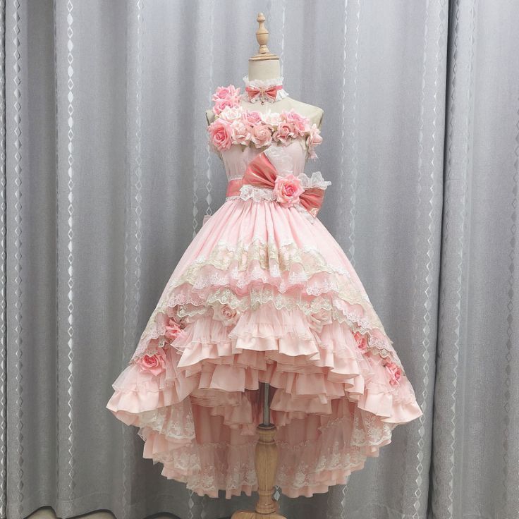 Rose Bride, Gaun Abad Pertengahan, Hello Kitty Dress, Who Made Me A Princess, Style Kawaii, Old Fashion Dresses, Princess Costume, Kawaii Fashion Outfits, Kawaii Dress