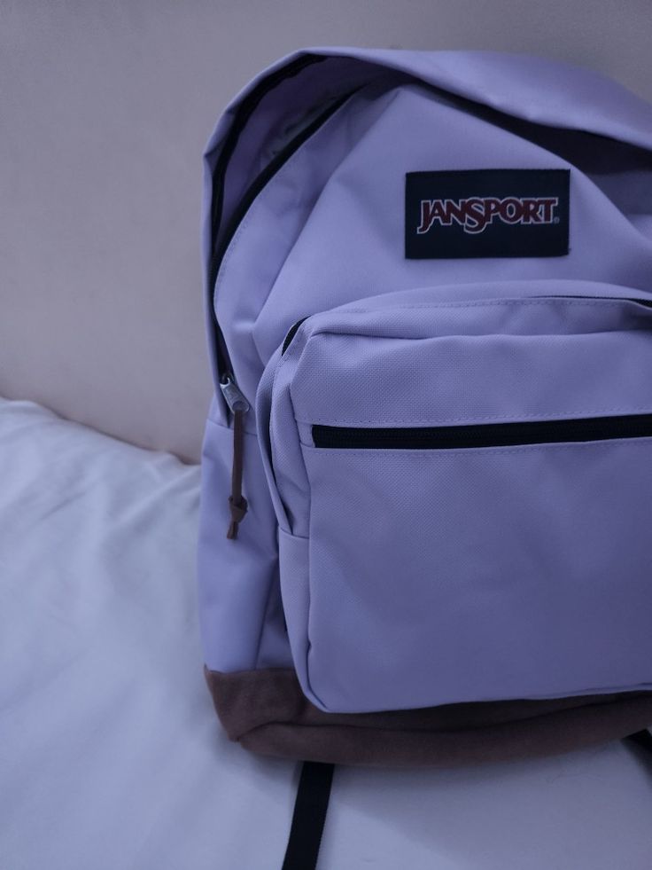 Jansport Right Pack Aesthetic, Purple Jansport Backpacks, Purple School Supplies Aesthetic, Purple Backpack Aesthetic, Jansport Bag Aesthetic, Purple School Supplies, Jansport Backpacks Aesthetic, Black Bookbag, School Supplies Aesthetic