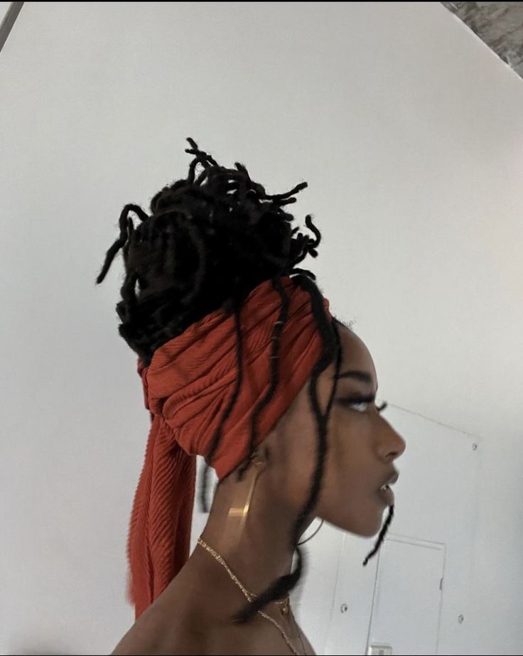 Wrapped Dreadlocks, Headwrap Hairstyles, Head Wrap Styles, Hair Scarf Styles, Head Scarf Styles, Hair Magazine, Hairdos For Curly Hair, Girls Braids, Hair Reference