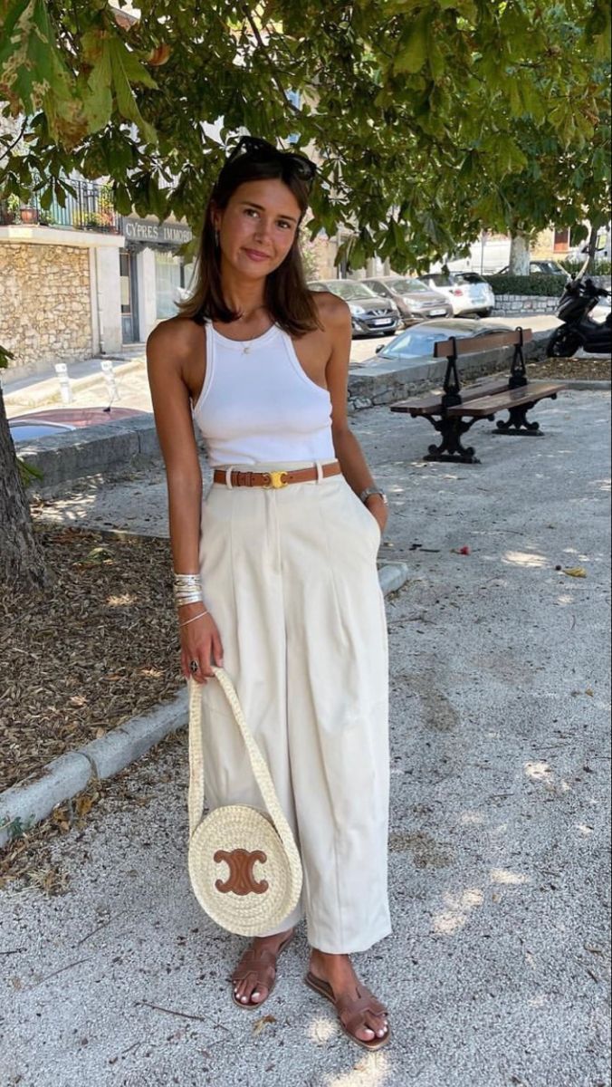 [AffiliateLink] 65 Perfect Summer Vacation Outfits For Women Advice You Have To Try Instantly #summervacationoutfitsforwomen European Fashion Summer, European Summer Outfits, Europe Outfits, Italy Outfits, Euro Summer, Paris Outfits, Looks Street Style, Looks Chic, European Summer