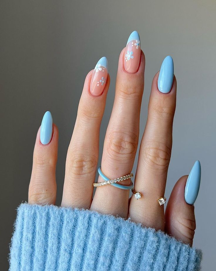 40 Best 2023 Nails to Inspire You Summer Almond Nails 2024, Nails For Europe Trip, Eid Nails, Nails Paint, Sky Blue Nails, Nagel Tips, Simple Gel Nails, Smink Inspiration, Summery Nails