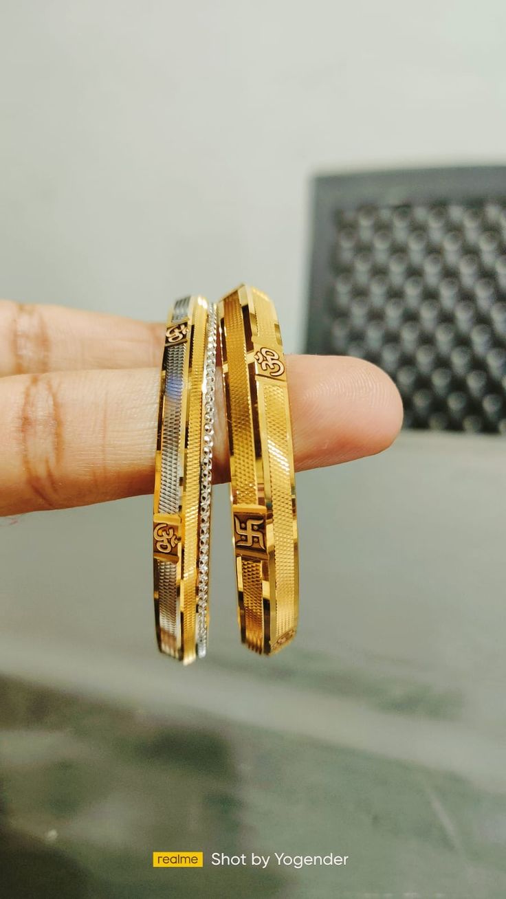 Men Gold Kada Design Unique, Kadiyam For Men Gold Latest, Kada For Men, Kadiyam For Men Gold, Kadas For Men, Gold Kada For Men, Gents Kada, Gold Bracelet Design, Man Gold Bracelet Design