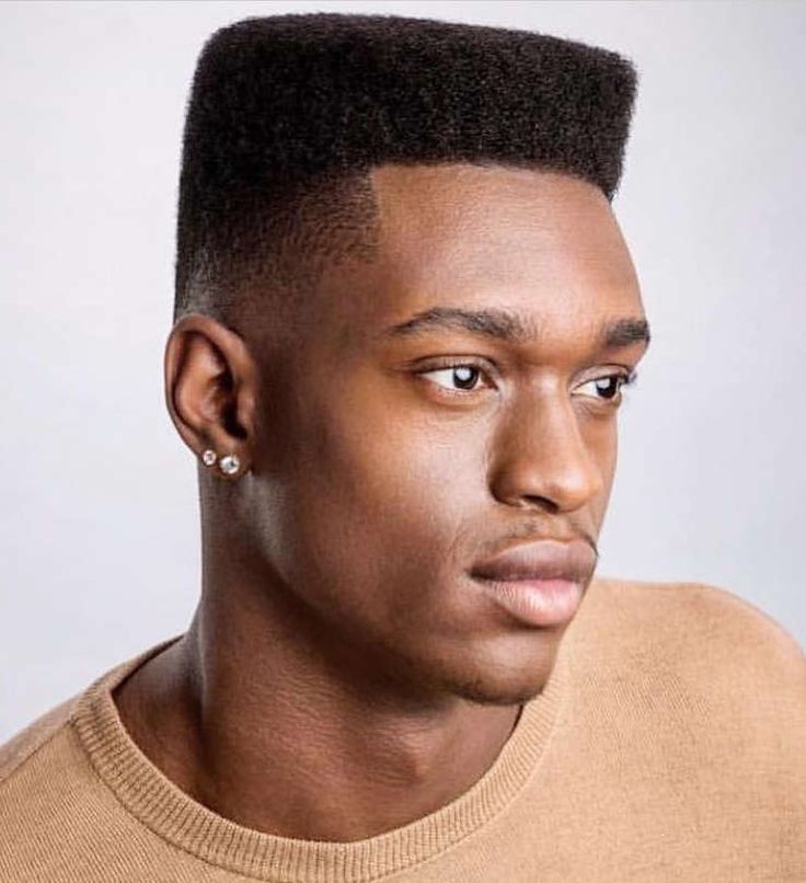 Flat Head Hairstyle, 90s Hip Hop Hairstyles, Hairstyles In The 90s, Square Haircut, Masculine Haircuts, Hip Hop Hairstyles, Iconic Haircuts, Swag Haircuts, High Top Haircut