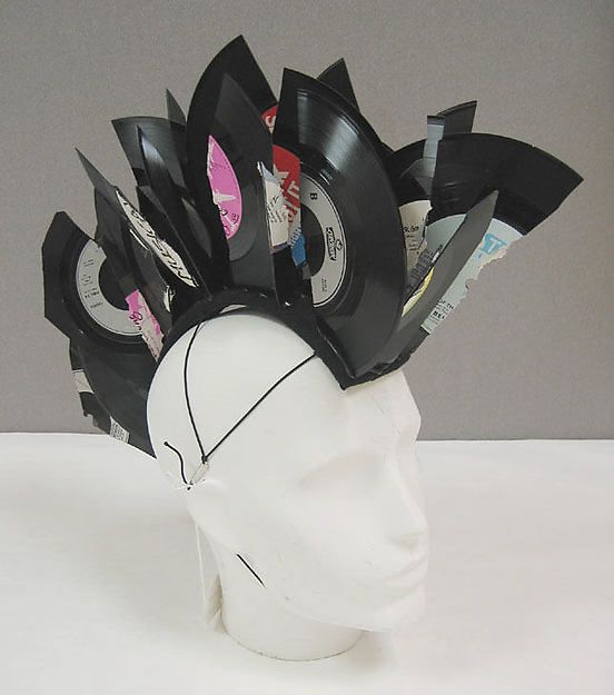 Stephen Jones Hats, Anything But Hair Project Cosmetology, Junk Kouture, Robe Diy, Broken Record, Stephen Jones, Mannequin Art, Headpiece Diy, Crazy Hats