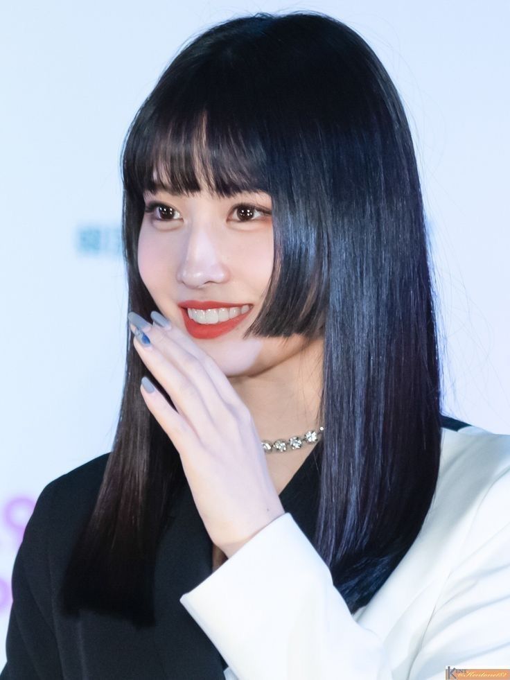 Momo Twice Hime Haircut, Hemi Haircut, Momo Hime Cut, Momo Hairstyle, Bangs Japanese, Japanese Bangs, Hime Haircut, Black Hair Bangs, Hime Cut