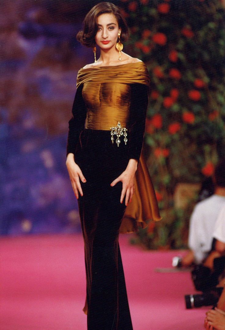 Christian Lacroix Haute Couture, Alissa Salls, Fashion Haute Couture, Vintage Haute Couture, Fashion 1990s, Haute Couture Embroidery, Dolly Fashion, 90s Runway Fashion, Christian Fashion