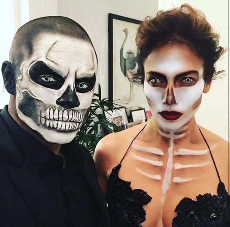 Jlo Halloween Costume, Beautiful Halloween Makeup, 2015 Halloween Costumes, Skeleton Halloween Costume, Skeleton Makeup, Cool Halloween Makeup, Diy Kostüm, Celebrity Halloween Costumes, Dope Makeup