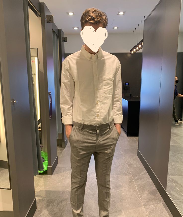 The perfect look for tall / skinny men who want a more sophisticated yet casual look! White button up with partially rolled sleeves are always a vibe and are perfect for weddings or other formal events 😍 Let me know what you think! Tall Men Fashion, Guy Outfits, Guys Fits, Mens Slacks, Wardrobe Refresh, Grey Slacks, Formal Mens Fashion, Tan Guys, Rolled Sleeves