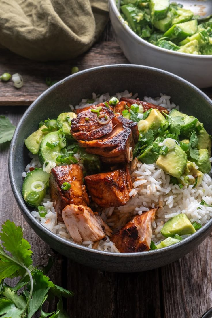 Honey Lime Salmon Bowls Salmon Chimichurri Recipe, Wandering Chickpea, Honey Lime Salmon, Salmon With Avocado, Salmon Bowls, Salmon With Avocado Salsa, Cucumber Salsa, Salmon Bites, Lime Salmon