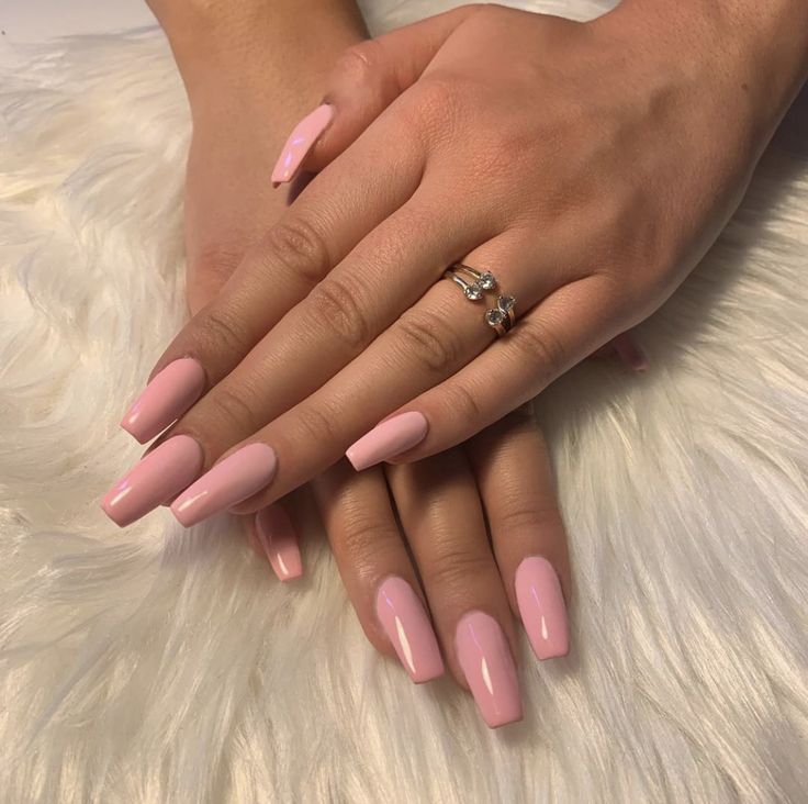 Cute Basic Pink Nails, Pink Nails Ballerina, Pink Ballerina Nails, Ballerina Pink Nails, Hand Kiss, Solid Color Acrylic Nails, Nails After Acrylics, Kylie Nails, Nails Rose